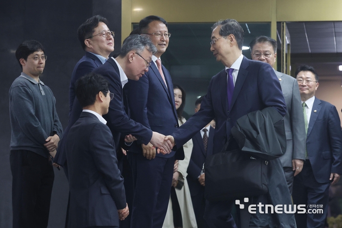 [포토] 국무총리직 내려놓는 한덕수