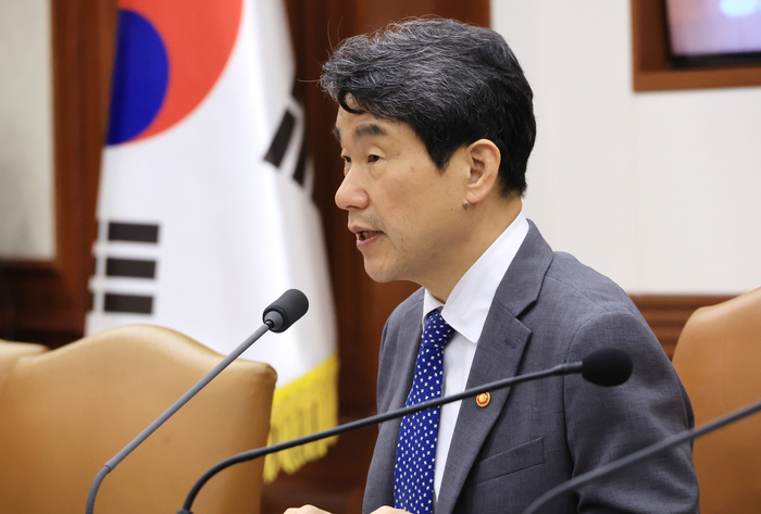 이주호 부총리 겸 교육부 장관이 1일 서울 종로구 정부서울청사에서 열린 사회관계장관회의에서 발언하고 있다.[연합뉴스]