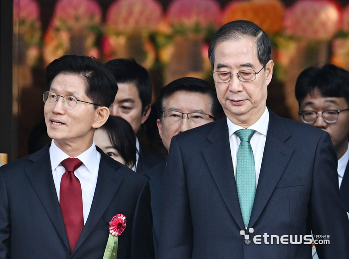 김문수 후보와 한덕수 후보의 입장