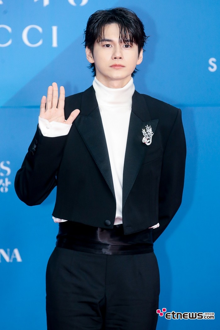 [ET포토] 옹성우, '시상자로 백상에'