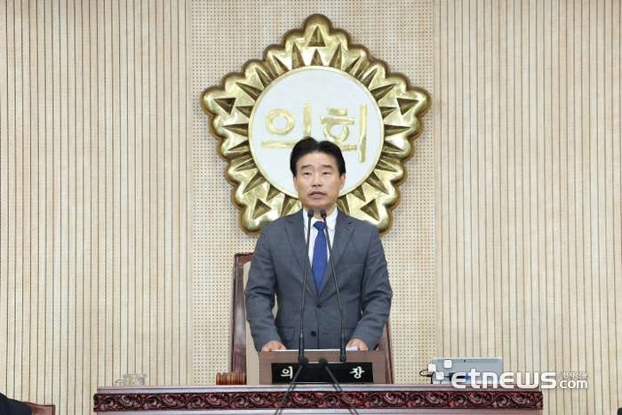 김운남 고양시의회 의장.