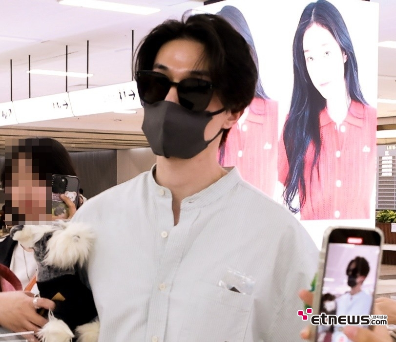 [ET포토] 이동욱, '폰에 간직하고싶은 얼굴'