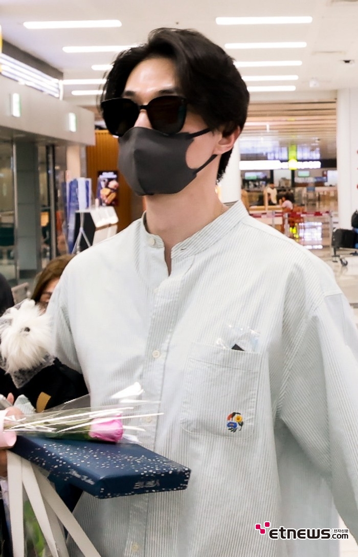 [ET포토] 이동욱, '도쿄 팬미팅 마치고 입국'