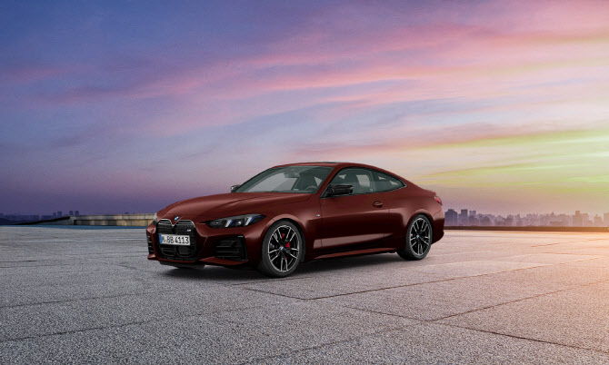 BMW M440i xDrive 쿠페 프로 프로즌 프레시오사 레드 에디션
