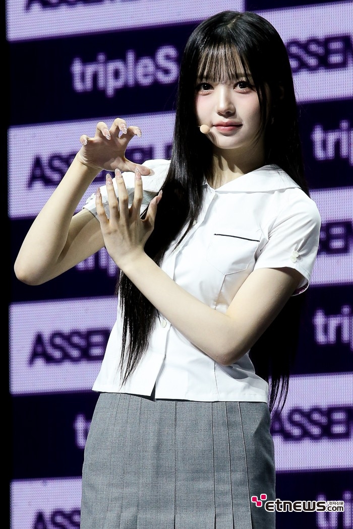 [ET포토] 트리플에스김채원, '신비로운 예쁨'