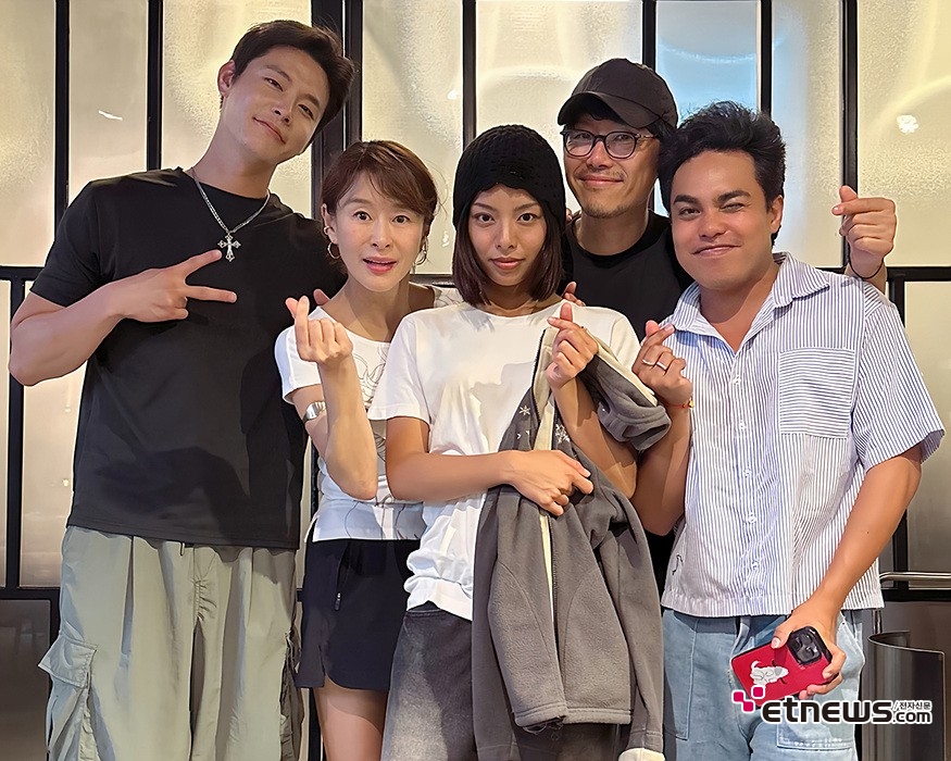 [ET포토] 산토스를 찾아서, '필리핀 현지 촬영을 마치고'