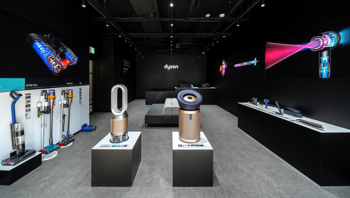 다이슨 프리미엄 서비스 센터 신사점 내부 전경