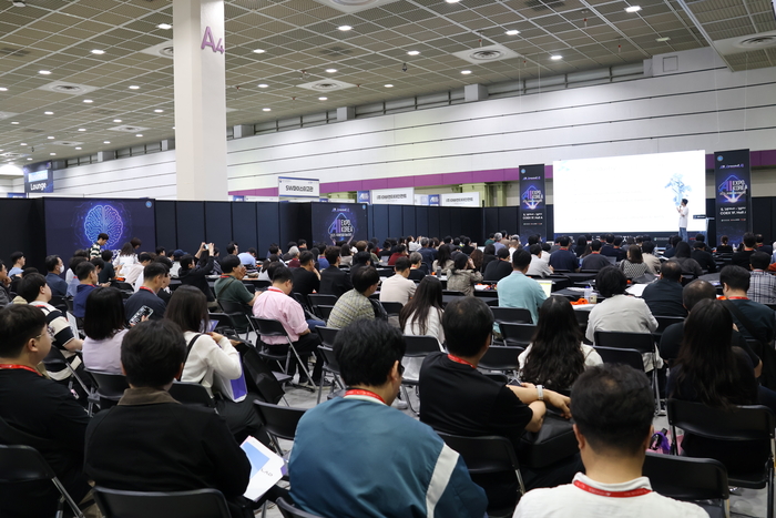 지난 16일 오전 서울 강남구 코엑스에서 '인공지능(AI) 엑스포 코리아 2025'에서 부대행사로 열린 'KIBWA 세미나' 전경.(한국IT여성기업인협회 제공)