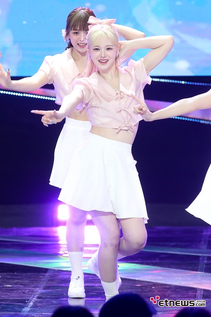 [ET포토] 트리플에스 마유, '핑크빛 댄스'