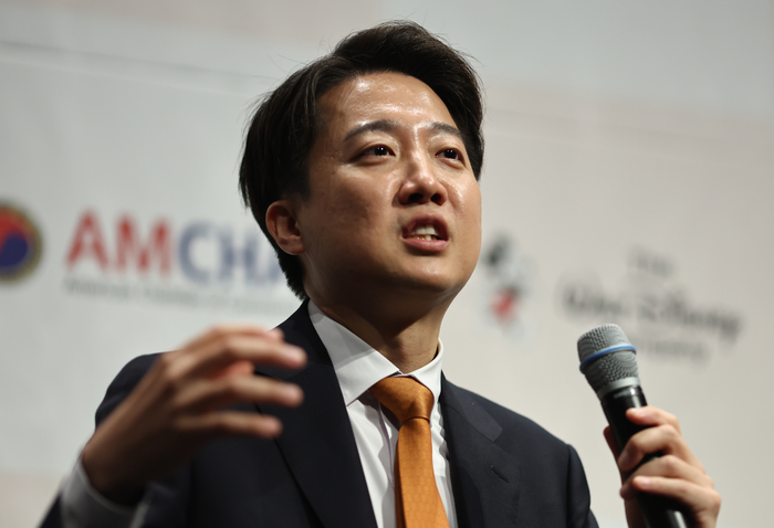 개혁신당 이준석 대선 후보가 22일 그랜드하얏트서울에서 열린 주한미국상공회의소(암참) 간담회에서 발언하고 있다.(사진=연합뉴스)