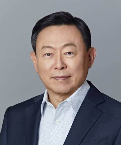 단독신동빈, 경쟁사 이마트 '잠행'…실적 부진에 발로 뛴다
