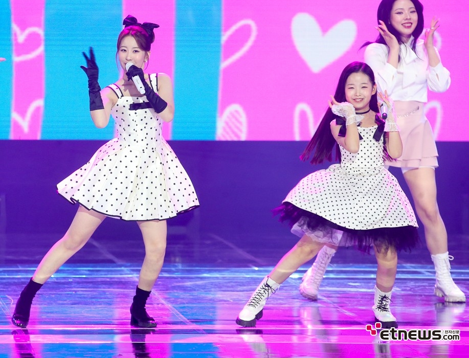 [ET포토] 오유진&이수연, '예뻐도 너무 예뻐~'