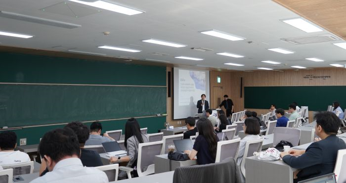 한국핀테크산업협회(회장 이근주)가 28일 서울 여의도 국제금융오피스에서 '마이데이터와 개인정보 전송요구권'을 주제로 개인정보보호협의회 세미나를 개최했다.