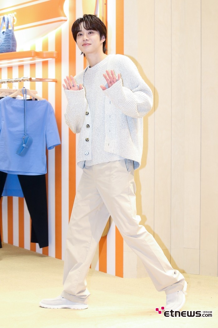 [ET포토] NCT 정우, '상냥한 작별인사'