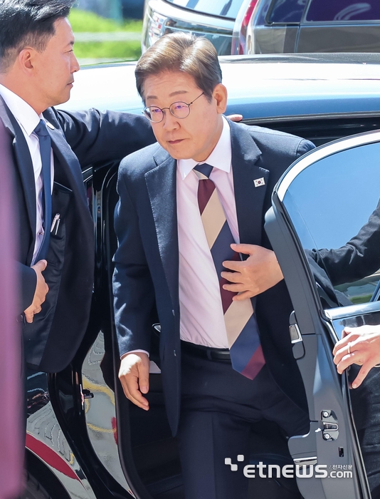 [포토] 국회 도착한 이재명