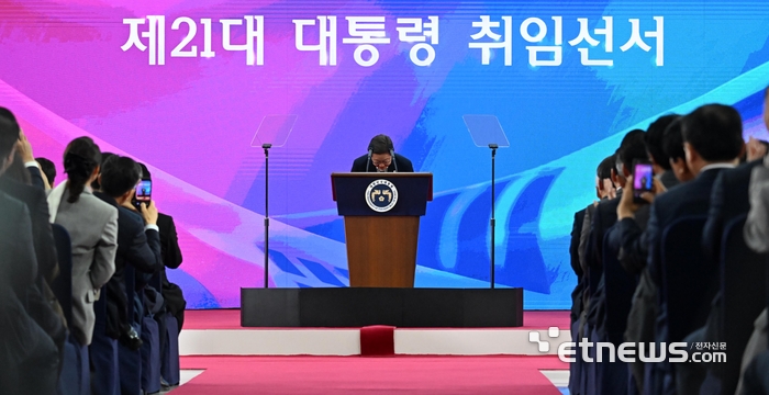 이재명표 통신정책, 통신비 인하 공적 기여 확대 주목
