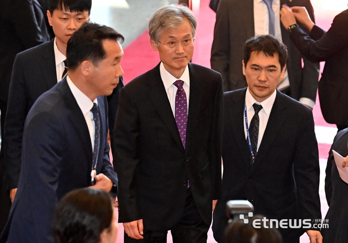 [포토] 이재명 취임 선서 참석하는 조희대 대법원장