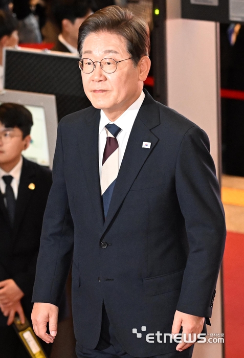 [포토] 국회 찾은 이재명 대통령