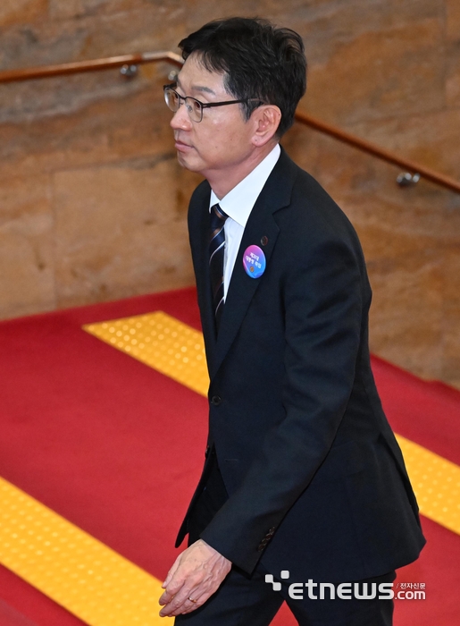 [포토] 취임 행사 참석하는 김경수