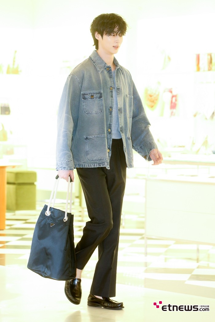 [ET포토] 변우석, '슬림핏도 어울리네'