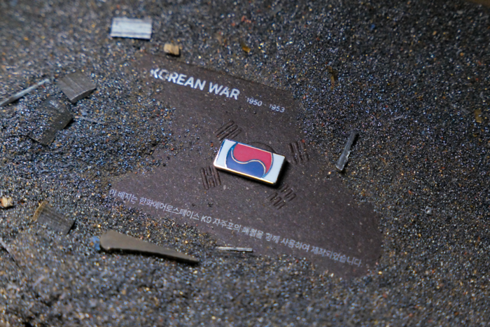 한화 방산3사가 국가보훈부, 국방부유해발굴감식단과 함께 K9 자주포 철로 만든 태극기 배지를 제작, 배포해 아직 유해를 발굴하지 못한 6.25 전사자들을 기리는 '121723 끝까지 찾아야 할 태극기' 호국보훈 캠페인을 시작한다. 한화에어로스페이스