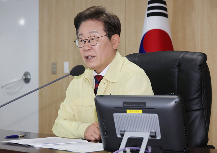 이재명 대통령, 안전치안점검회의 발언 (서울=연합뉴스) 한상균 기자 = 이재명 대통령이 5일 서울 용산 대통령실에서 안전치안점검회의를 하며 발언하고 있다. 2025.6.5 xyz@yna.co.kr (끝)