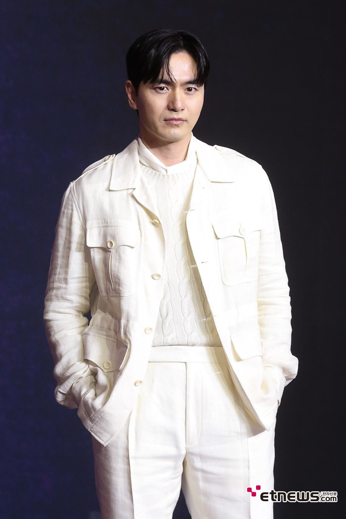 [Et포토] 이진욱, '강렬한 포스'