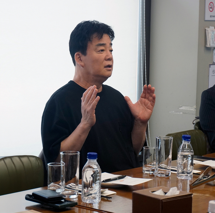 지난달 13일 더본코리아 기자간담회에 참석한 백종원 대표