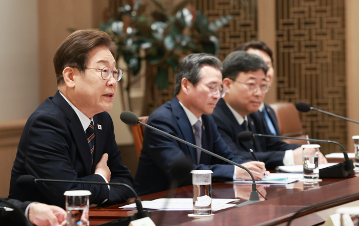 이재명 대통령, 비상경제점검 2차 TF 회의 발언
     (서울=연합뉴스) 홍해인 기자 = 이재명 대통령이 9일 서울 용산 대통령실 청사에서 열린 비상경제점검 2차 태스크포스(TF)회의에서 발언하고 있다. 2025.6.9 [대통령실통신사진기자단]
     hihong@yna.co.kr
 (끝)