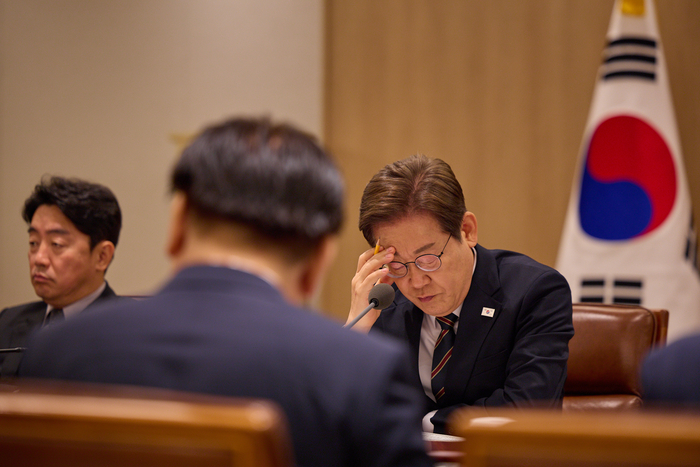 이재명 대통령, 비상경제점검 2차 TF 회의 
     (서울=연합뉴스) 이재명 대통령이 9일 서울 용산 대통령실 청사에서 열린 비상경제점검 2차 태스크포스(TF)회의를 하고 있다. 2025.6.9 [대통령실 제공. 재판매 및 DB 금지]
     photo@yna.co.kr
 (끝)