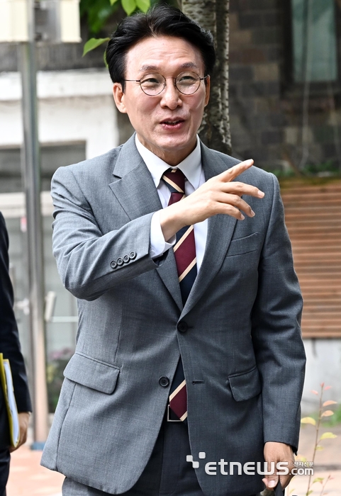 [포토] 밝은 표정의 김민석 국무총리 후보자