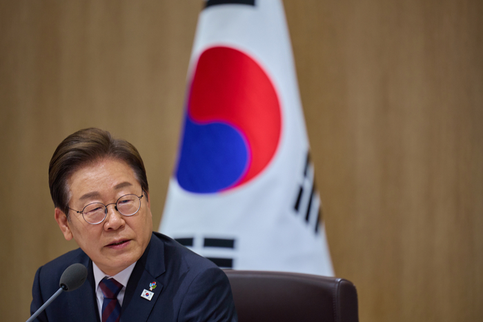이재명 대통령이 10일 서울 용산 대통령실에서 국무회의를 주재하고 있다. 대통령실 제공