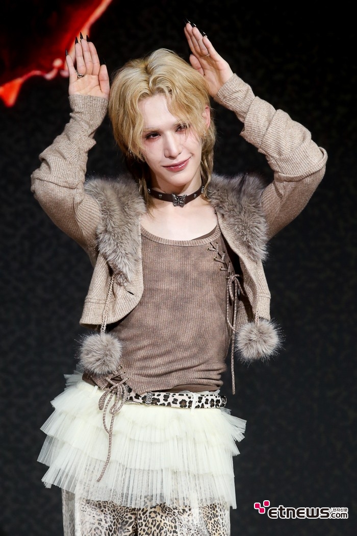 [ET포토] 엑스러브 우무티, '때로는 귀엽게'