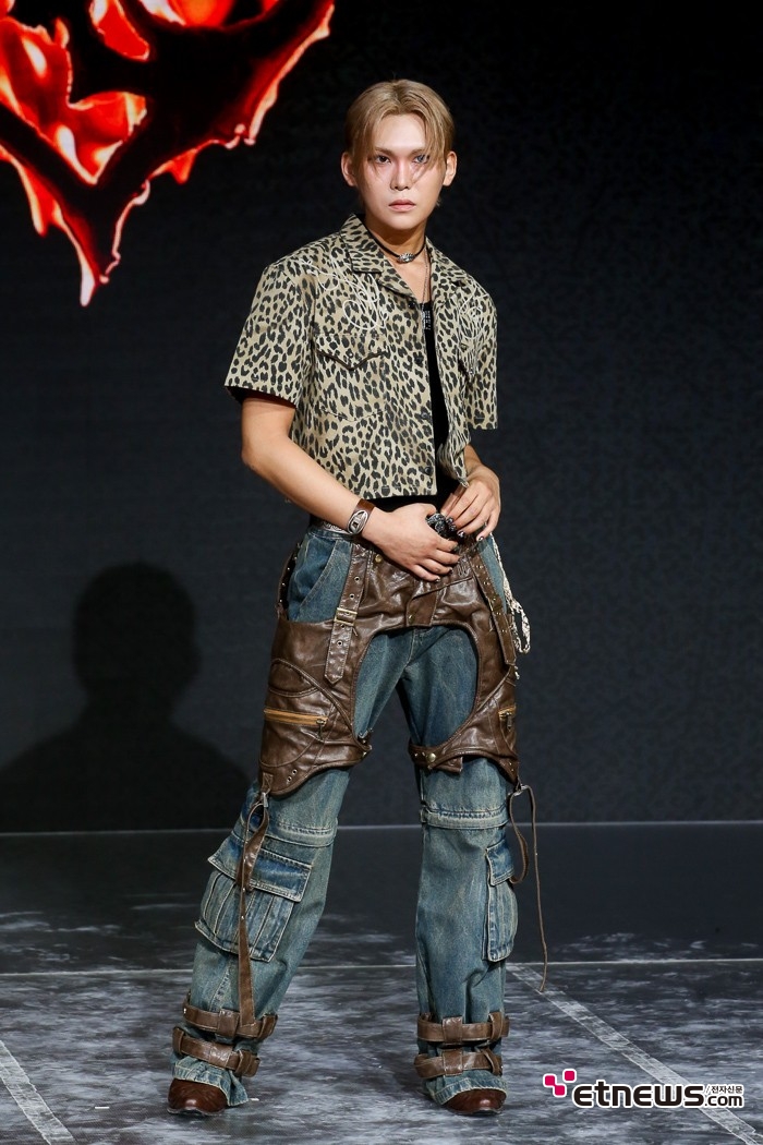 [ET포토] 엑스러브 현, '상남자 느낌 철철'