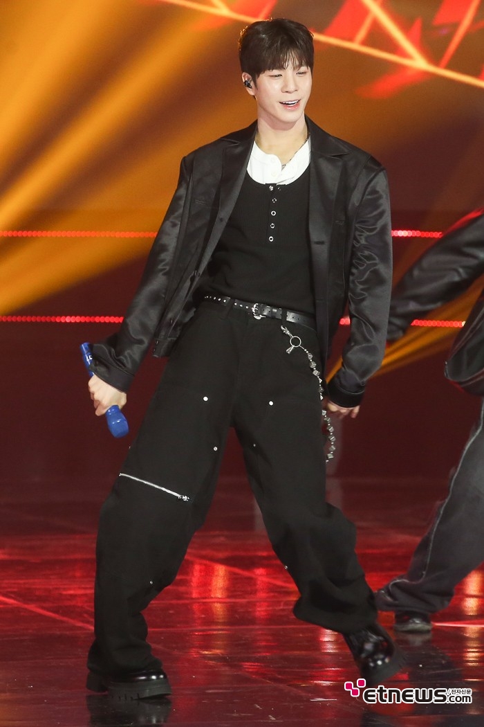 [ET포토] 정동원, '리듬에 몸을 맡기며'