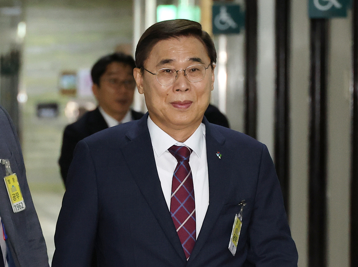 이종석 국가정보원장 후보자가 19일 오후 서울 여의도 국회 정보위원회에서 대북·안보 관련 질의를 위해 비공개로 진행되는 인사청문회에 참석하고 있다.(사진=연합뉴스)