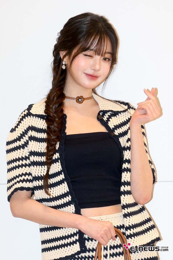 [ET포토] 장원영, '인형이 윙크를 하네'