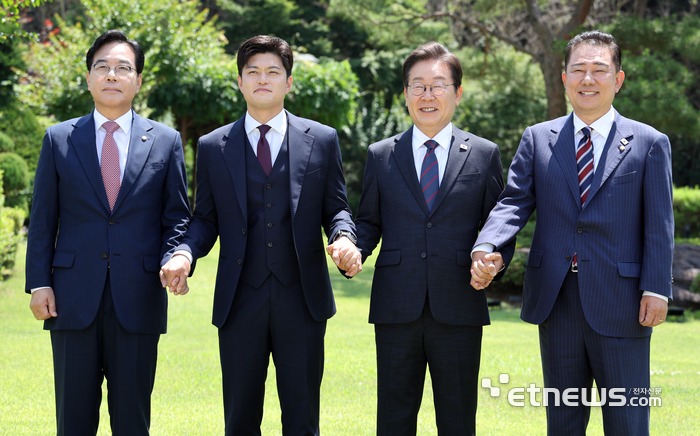 [포토] 이재명 대통령, 여야지도부 회동