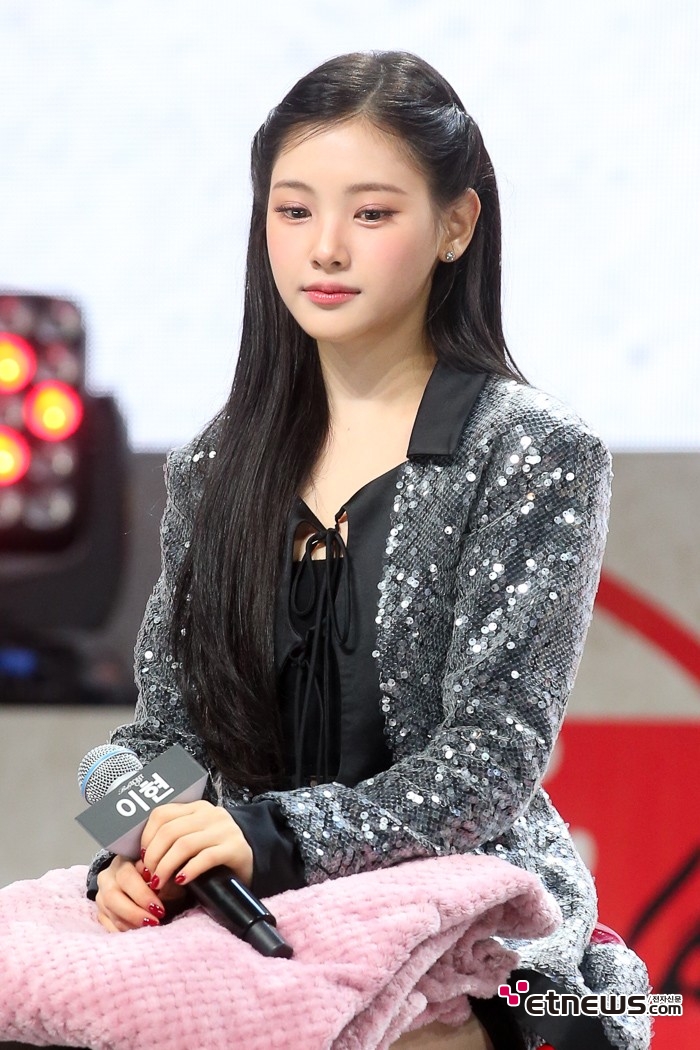 [ET포토] 베이비 돈 크라이 이현, '이슬만 마실거 같은 미모'