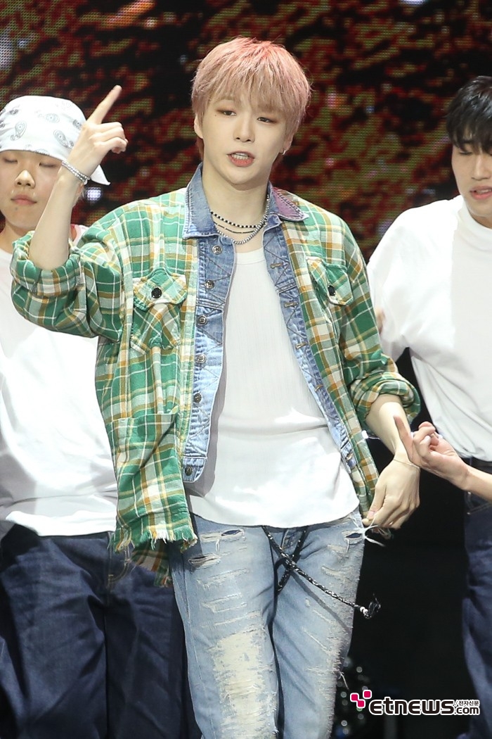 [ET포토] 강다니엘, '청량미 발산'