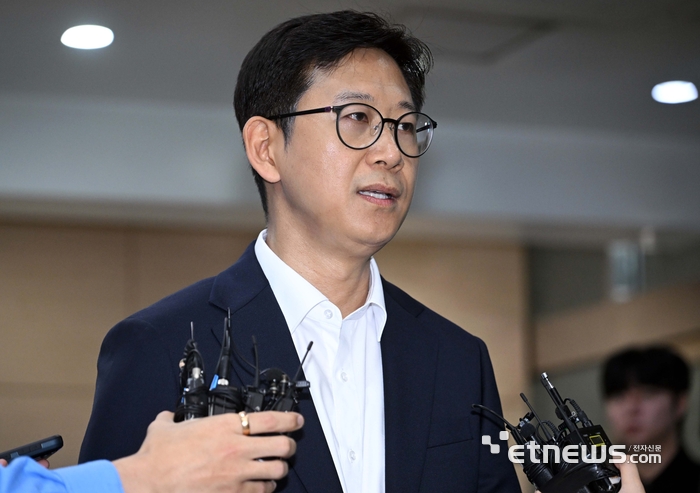 [포토] 질의 답변하는 배경훈 후보자