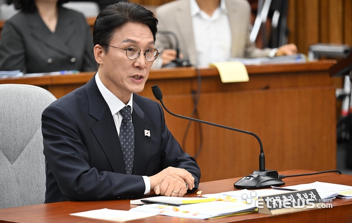 [포토] 답변하는 김민석 총리 후보자