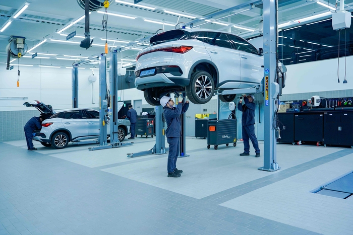 BYD코리아가 4월 BYD 아토 3 첫 출고 이후 3개월이 도래함에 따라 차량 구매 이후 3개월 또는 주행거리 5000km에 도달한 고객에 무상 정기점검 서비스를 제공한다