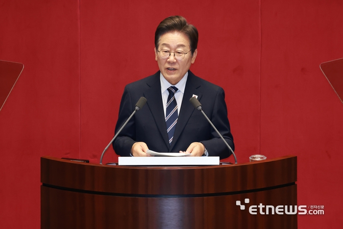 [뉴스줌인] “세금 내는 분 포함”…李대통령, '보편 지원' 입장 고수