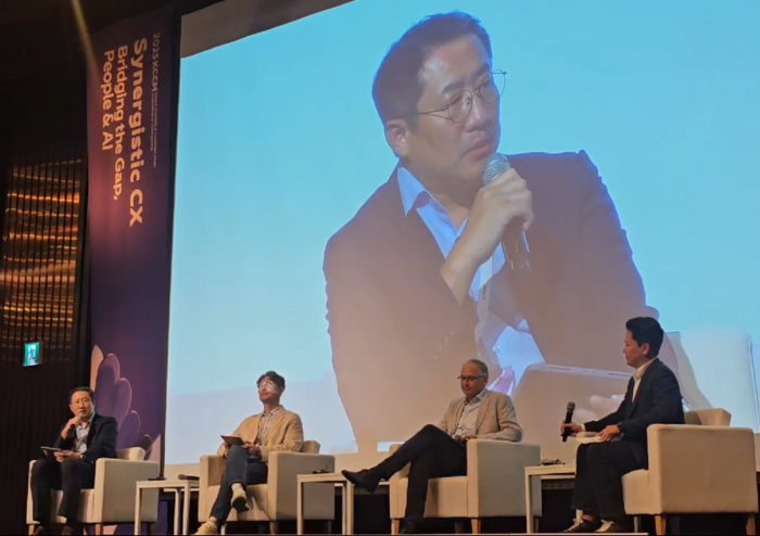 이동화 인성정보 상무가 24일 열린 2025년 대한민국 채널&커뮤니케이션 콘퍼런스(KCCM) 패널토의에 참가해 발언하고 있다. [사진=인성정보 제공]
