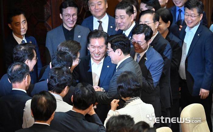 李대통령, 오늘 정청래·박찬대와 관저서 만찬