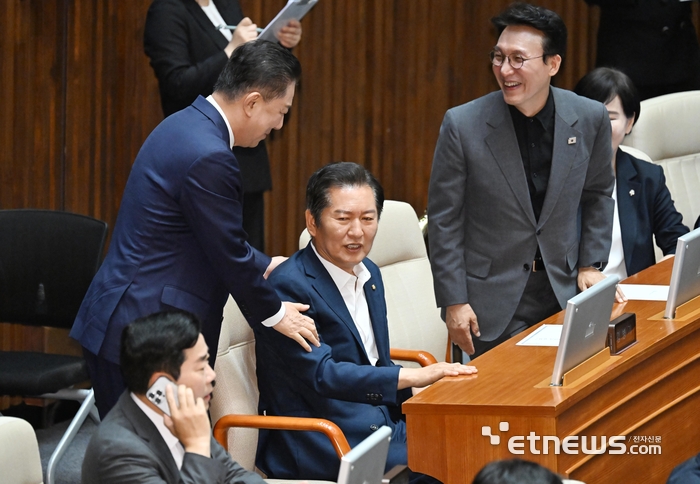 [포토] 김병기 '제 자리인데'