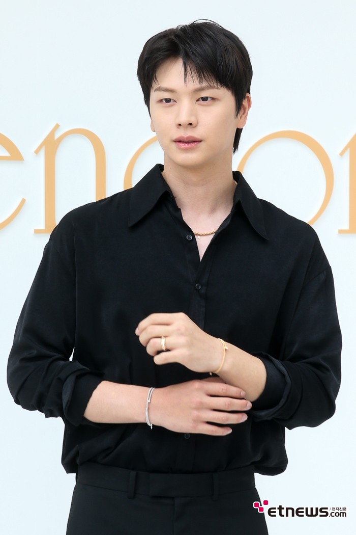 [ET포토] 육성제, '다양한 악세사리로 멋짐 완성'