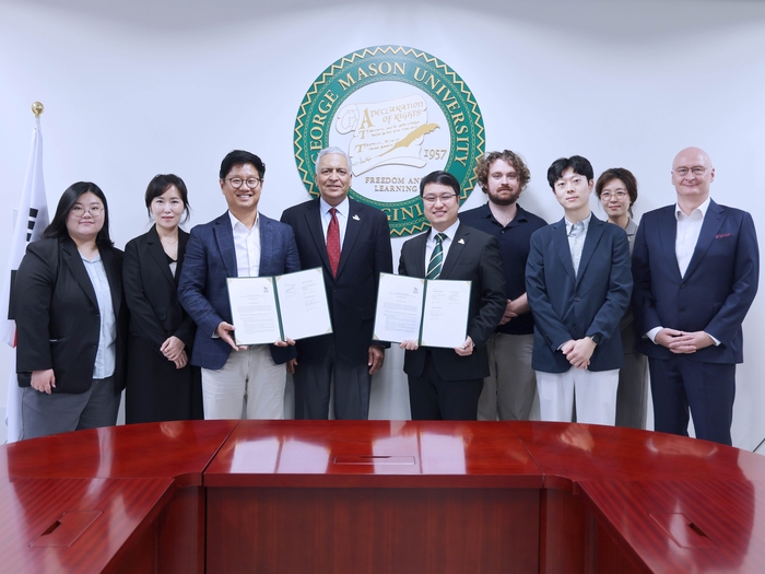 조지메이슨대 한국캠퍼스는 글로벌 스타트업 네트워크 플랫폼인 드레이퍼 스타트업 하우스 코리아(Draper Startup House Korea)와 24일 글로벌 창업·혁신 인재 양성을 위한 업무협약을 체결했다.