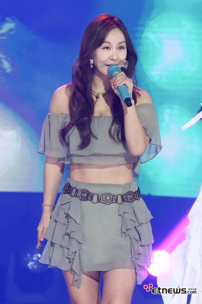 [ET포토] 윤태화, '마지막 정거장'